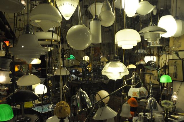 Cool retro lamp shop in Berlin Cool retro lamp shop in Berlin