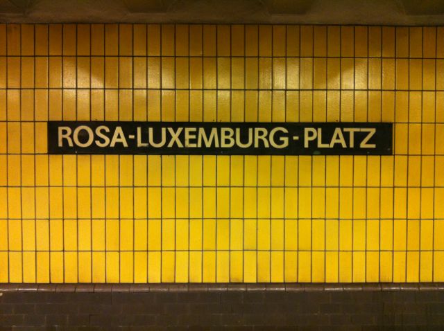 Rosa-Luxemburg-Platz U-Bahn sign